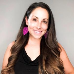 Meet your Posher, Holly